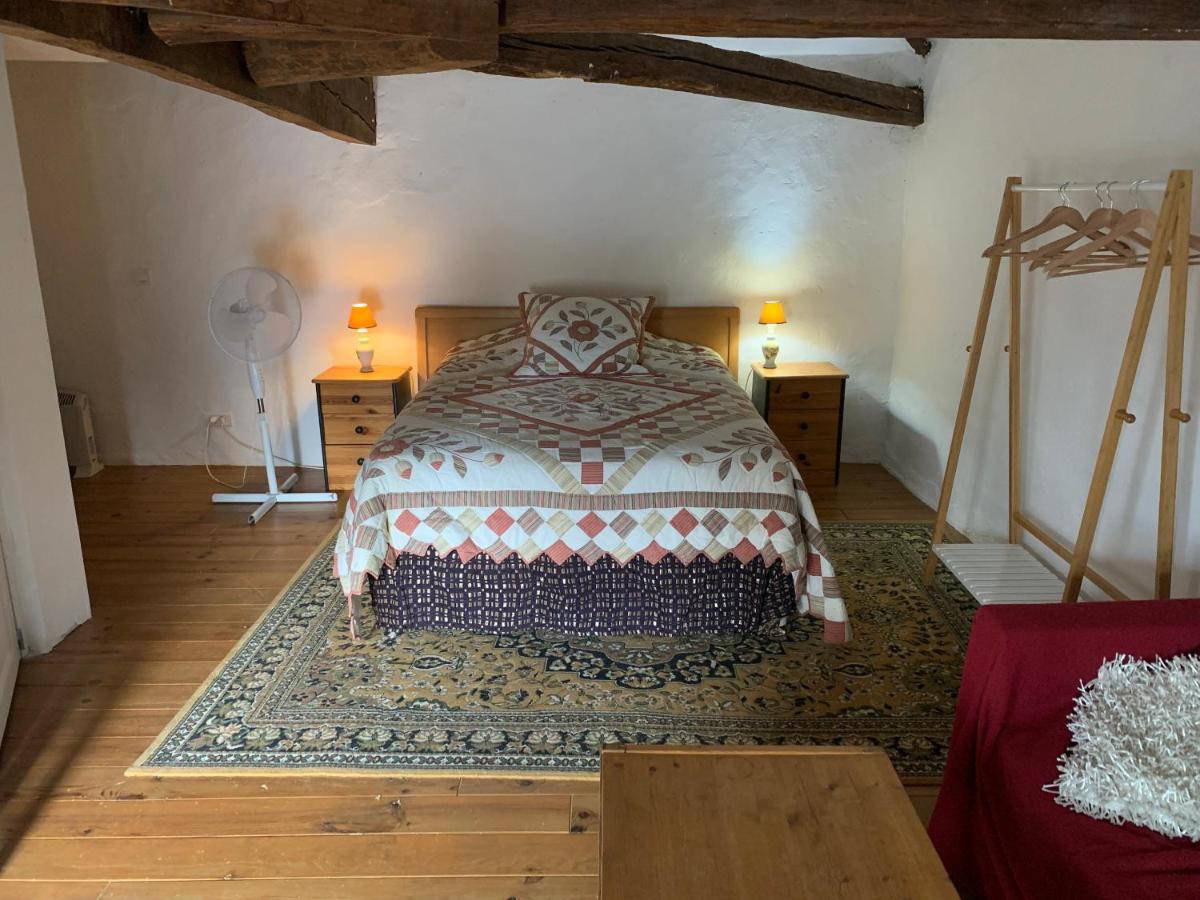 Chambre Double avec Salle de Bains Commune