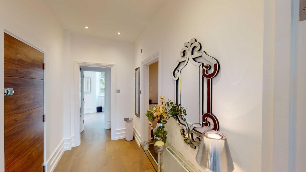 Deluxe One-Bedroom Apartment with Garden View
