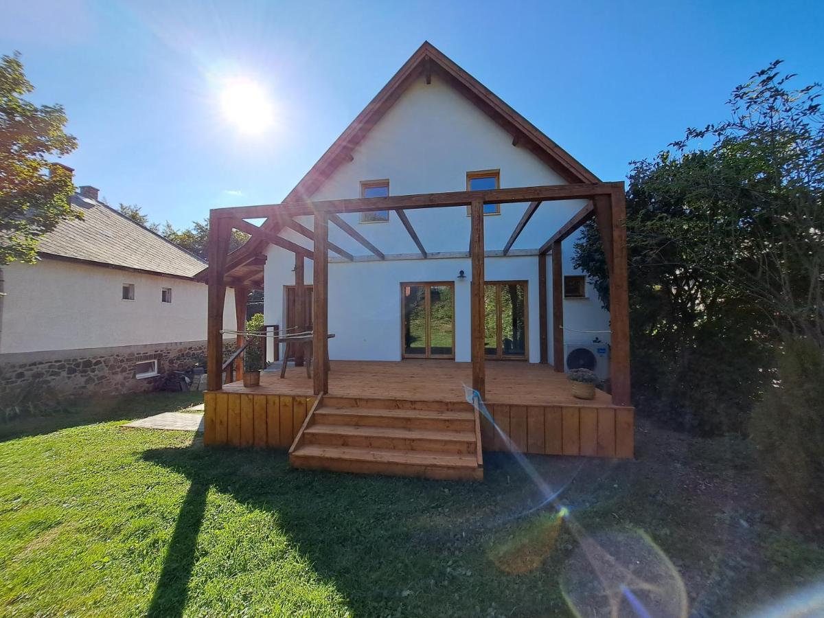 Iluska Vendégház - B&B