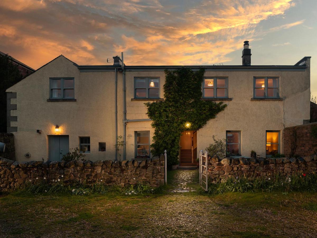 Stable Yard Cottage - Ferienwohnung
