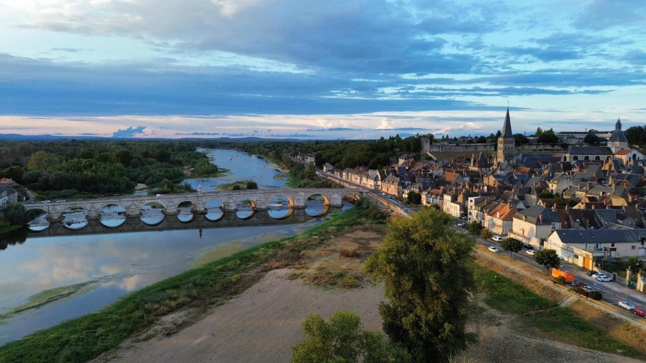L’Etape, cœur de ville - Bed and Breakfast La Charité-sur-Loire