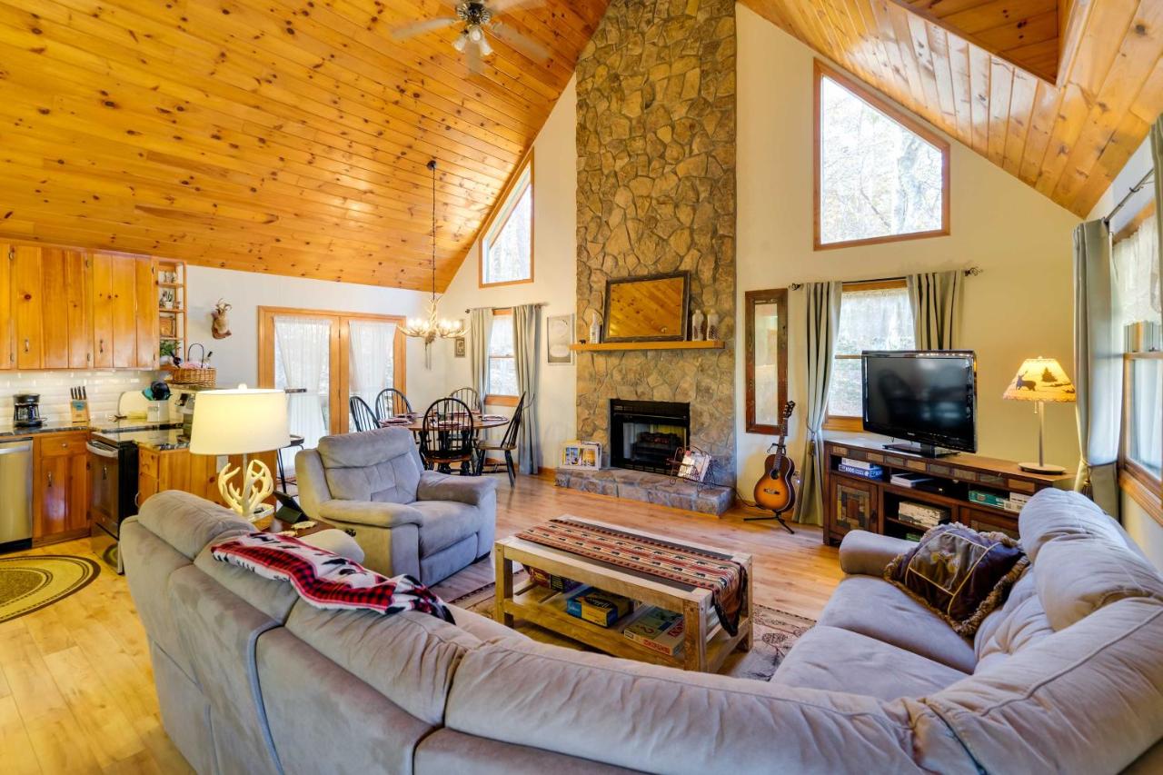 Smoky Mountain Cabin with Fire Pit Hike and Fish! - B&B