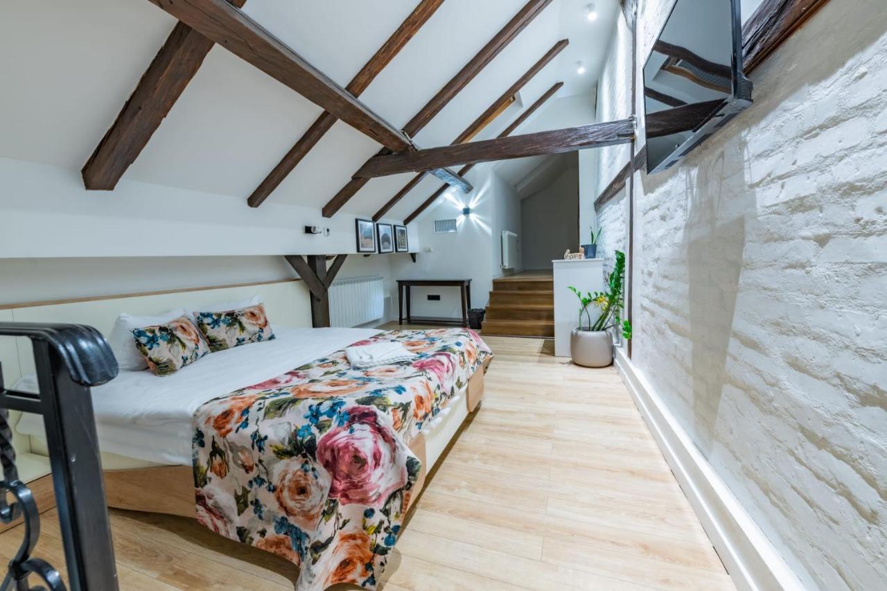 Appartamento con 2 Camere da Letto