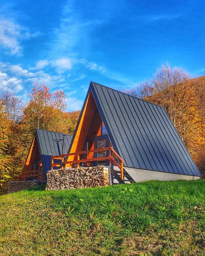 B&B Ibăneşti - Rock Valley Cabins - Bed and Breakfast Ibăneşti