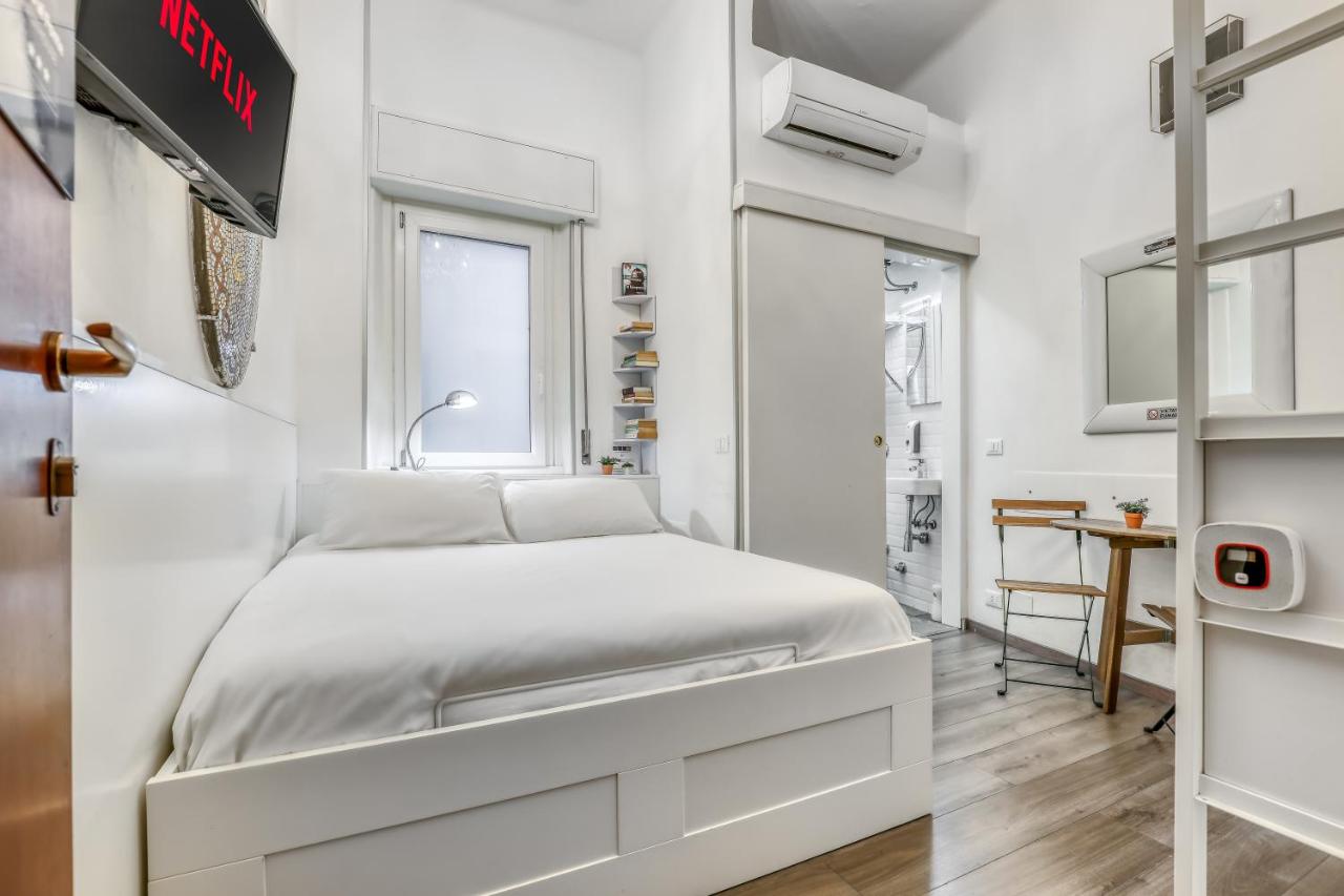 ANGOLO AL PONTE micro appartamento in pieno centro - B&B Pavia