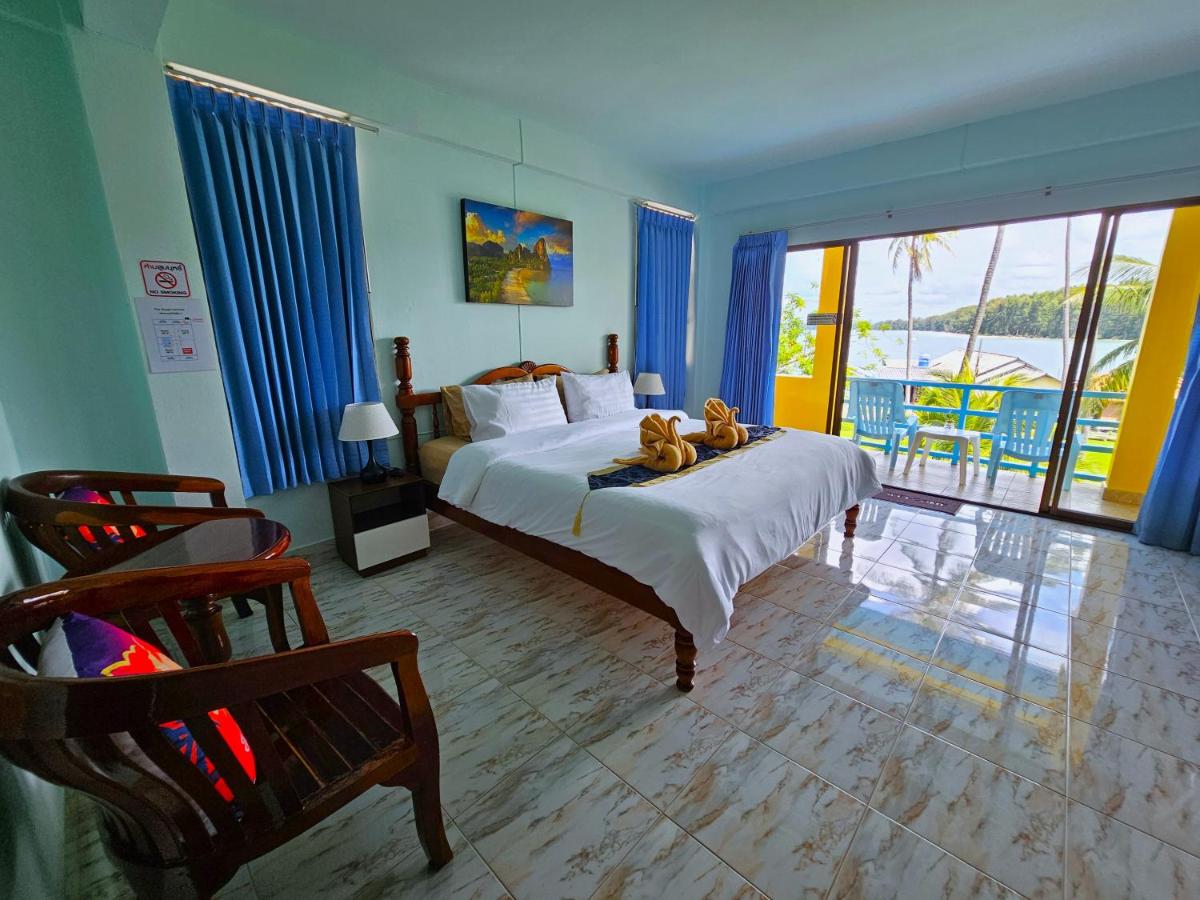 Deluxe Double Room with Balcony and Sea View