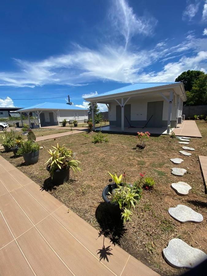 Les Terrasses de Vinty 3 villas autour d'une piscine - B&B