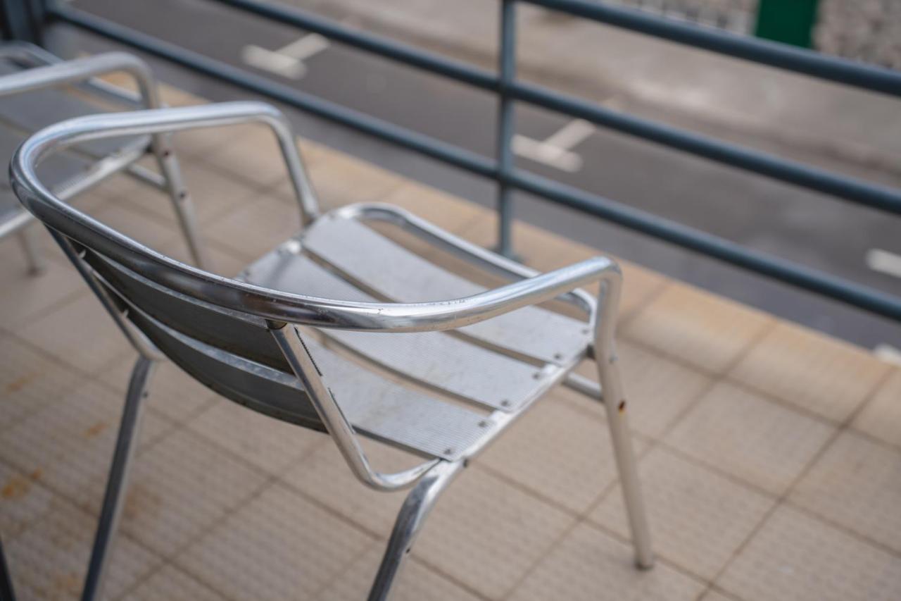 Large Modern Ponta Delgada Apartment - B&B Ponta Delgada