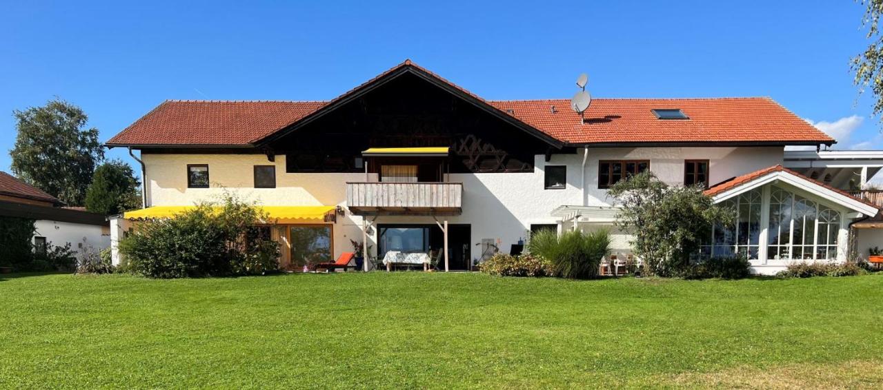 Ferienhaus zur schönen Aussicht - B&B