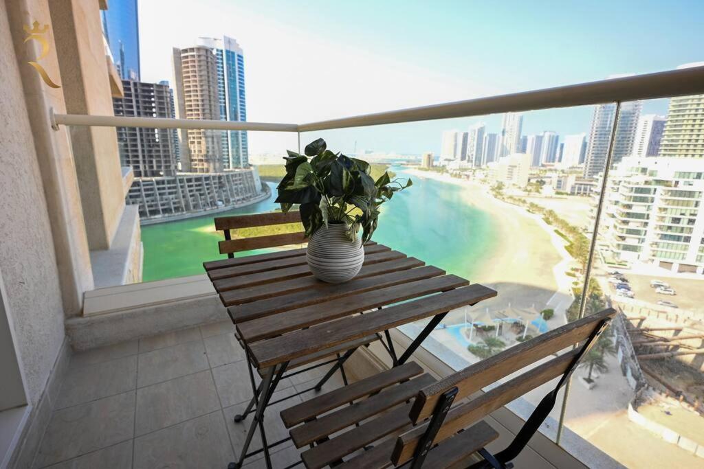 Luminous 1BR Apartment Al reem - B&B