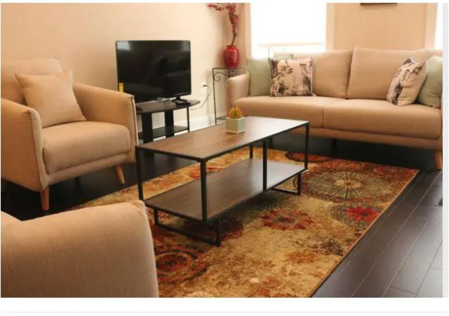 Entire 3 bedroom Private Luxury Condo - B&B Washington D.C.