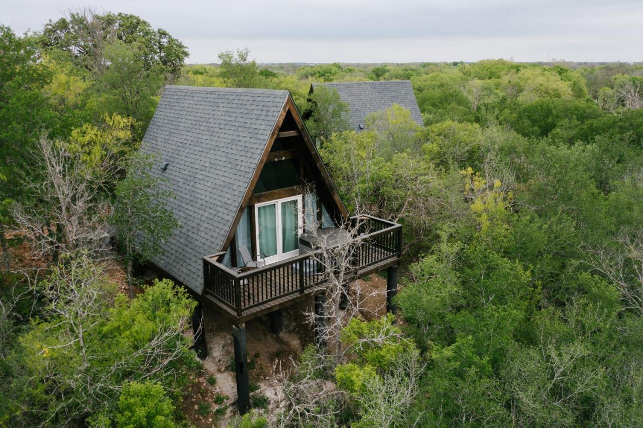 Dean's Den: Private Deck w/ Jacuzzi and a View - B&B