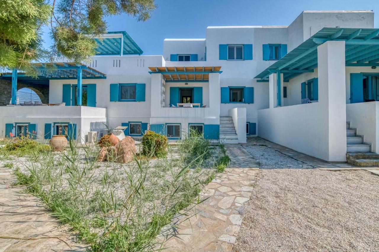G&K Blue House on Agia Anargyroi Beach, Naousa - Chambres d’hôtes