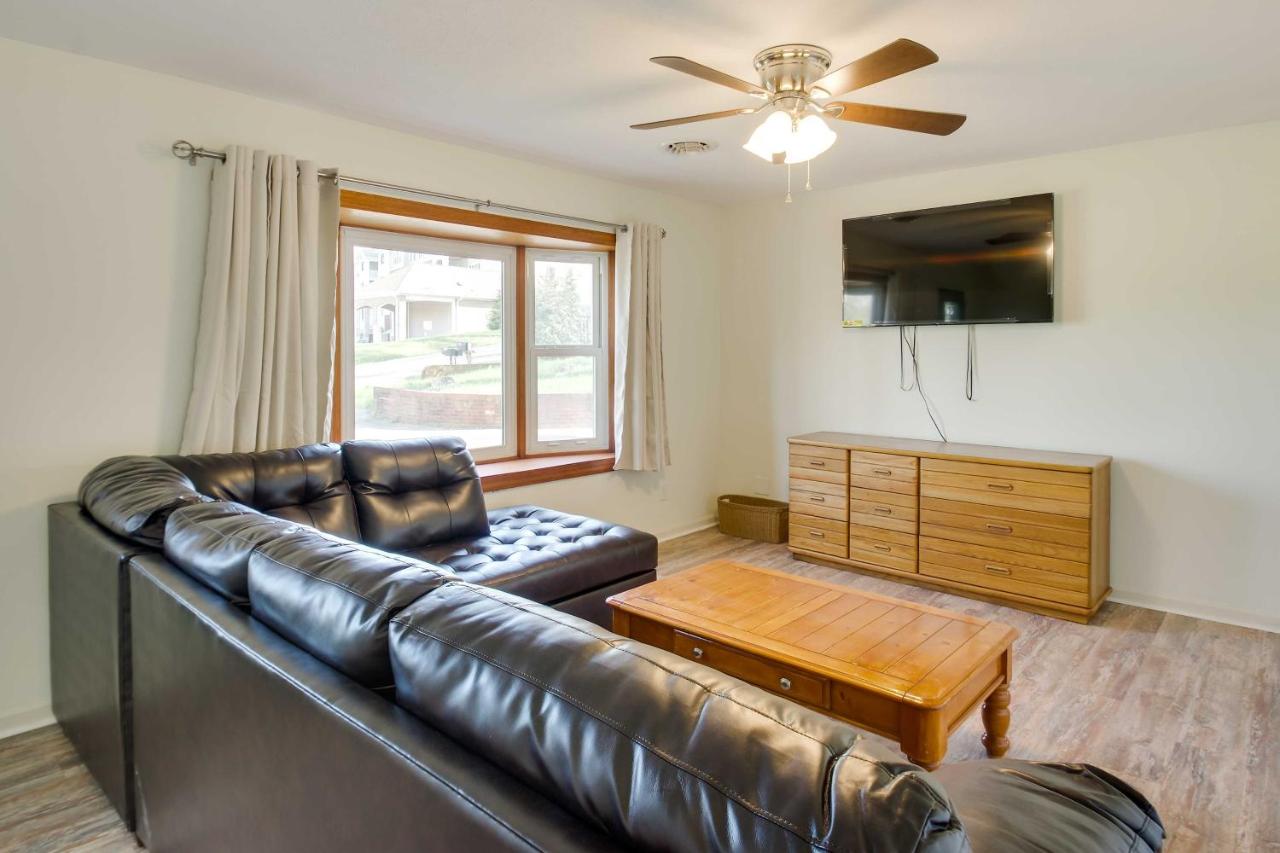 Harrisonburg Family Home with Deck, 4 Mi to Downtown - B&B Harrisonburg