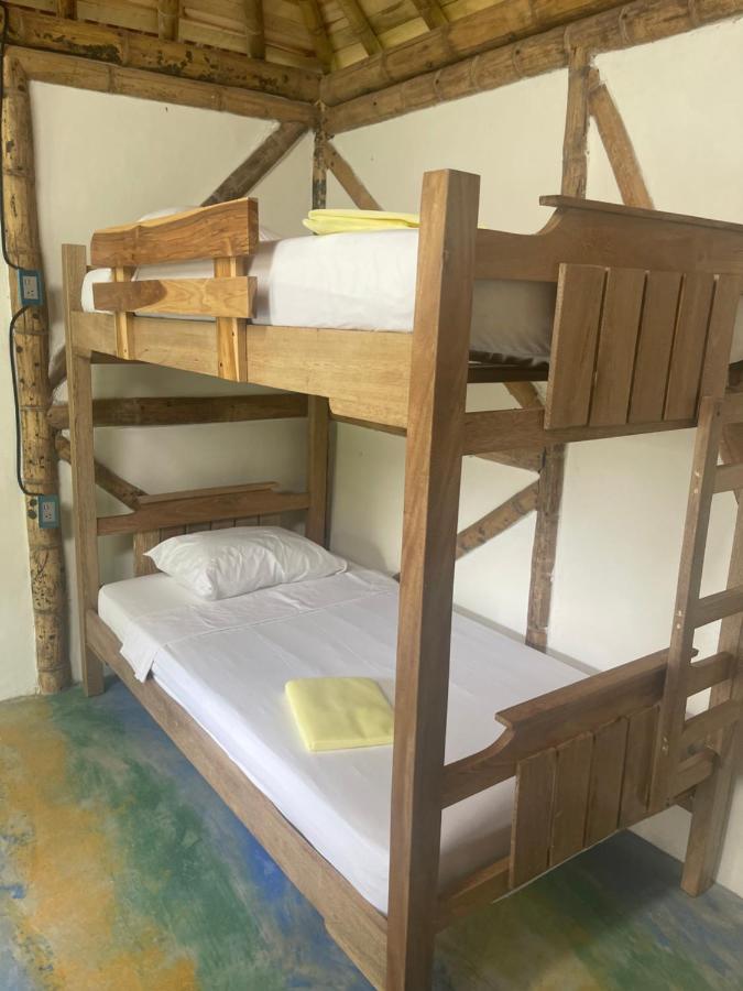 Eenpersoonsbed in een Gemengde Slaapzaal met 6 Bedden