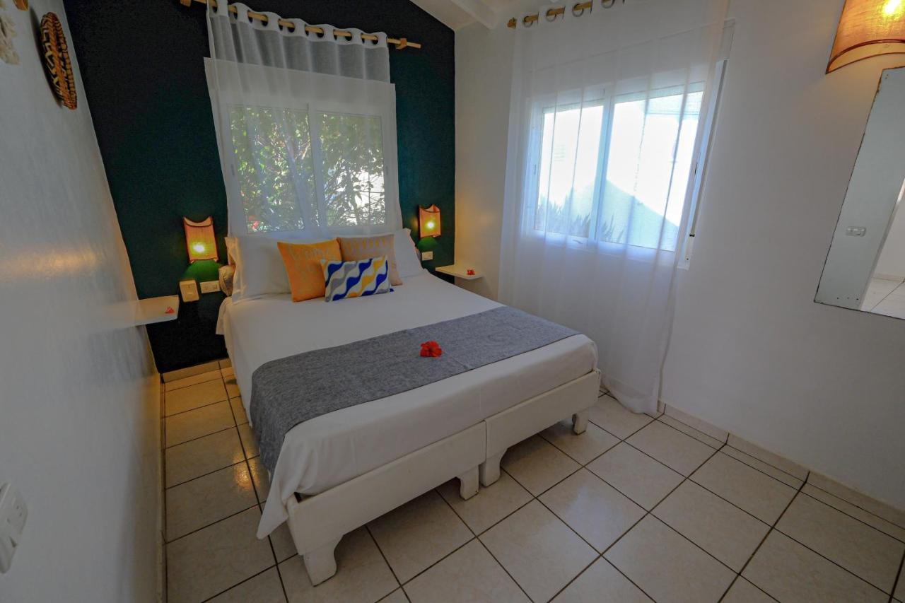 One-Bedroom Bungalow