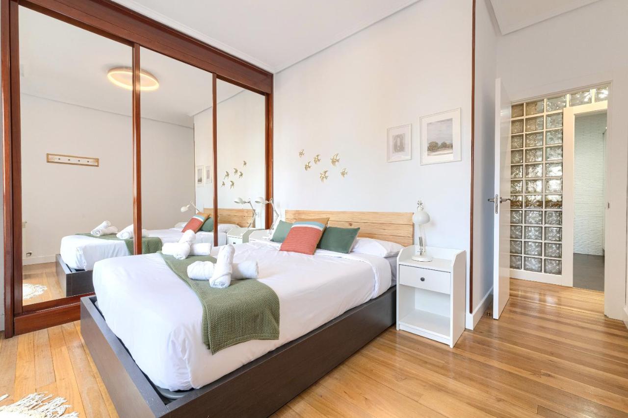 B&B Bilbao - Iturribide Hogar Moderno junto al Metro - Bed and Breakfast Bilbao