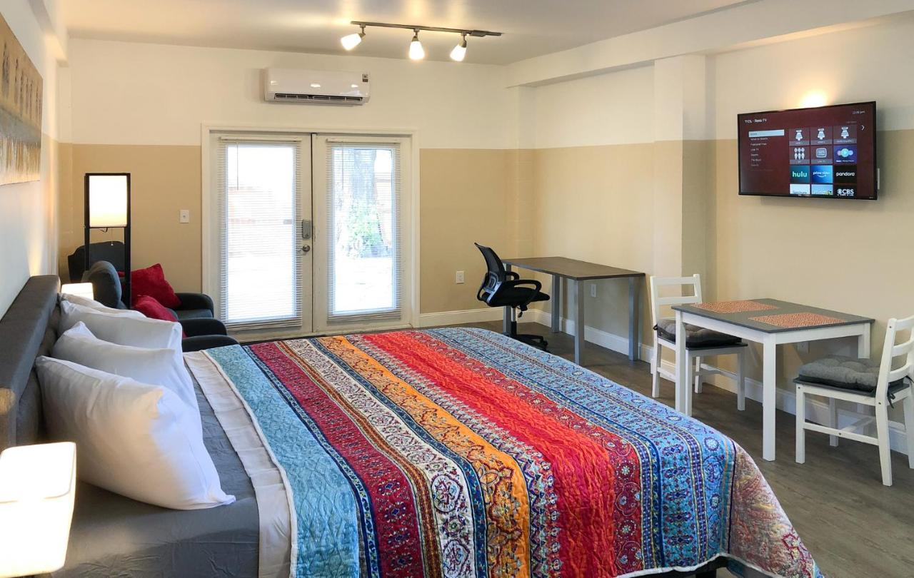 Standard Zimmer mit Kingsize-Bett