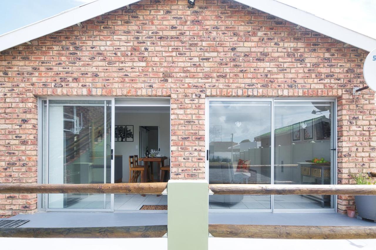 Standard Cottage