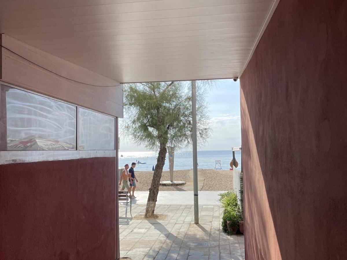 Beachfront digital nomad haven - B&B Playa de Aro
