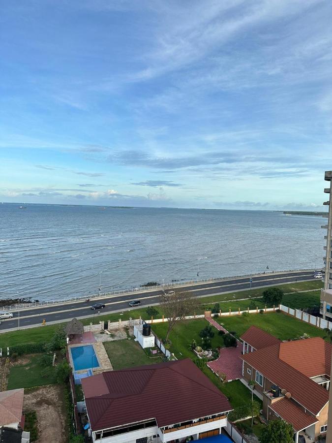 2BR & 3BR Sea View Condos - Chambres d’hôtes