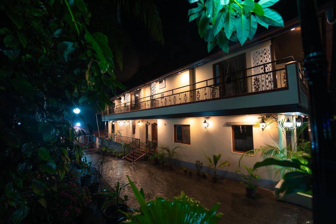 KINGMAKER'S Plantation with River Stream - Bed and Breakfast