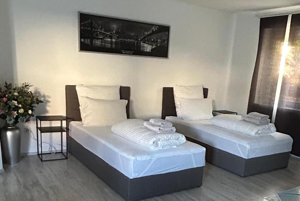 Kassel Lohfelden Neubau schmidt - Ferienwohnung