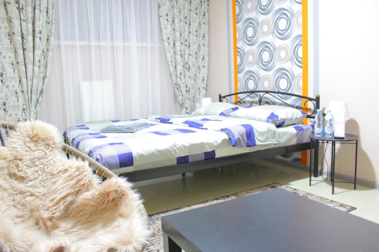 Uneed Rooms Petropavlivska - Chambres d’hôtes