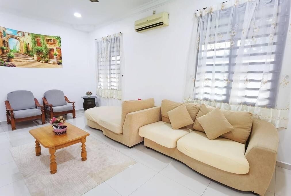 B&B Ipoh - Ipoh stadium-18 pax (mahjong/5min to town) pets friendly - Bed and Breakfast Ipoh