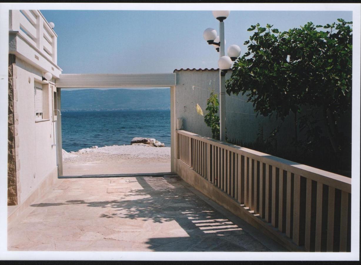 Studio-Apartment mit Meerblick