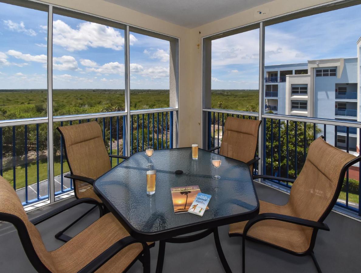 Stunning Modern Beachy 32 Corner Condo W pond views. OW11-507 - B&B New Smyrna Beach