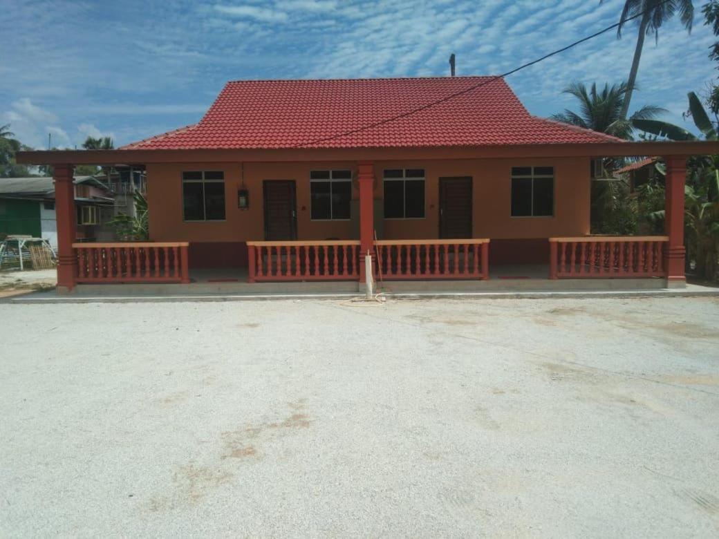 B&B Kuala Terengganu - ZAINUN HOMESTAY TAMAN PERMINT PERDANA - Bed and Breakfast Kuala Terengganu