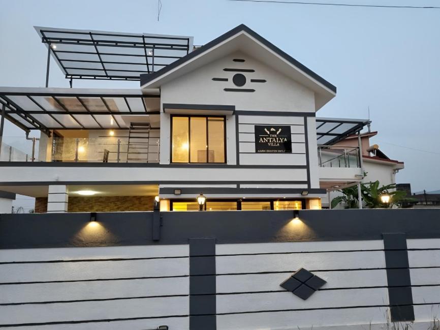 Antalya Villa - B&B Malavalli