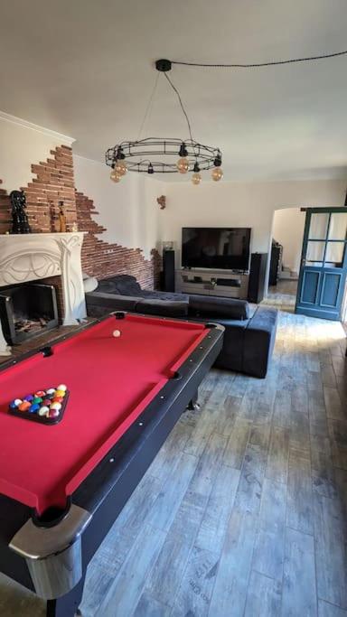 Maison de 5 chambres de 195 m carrés près d'Orly. - B&B