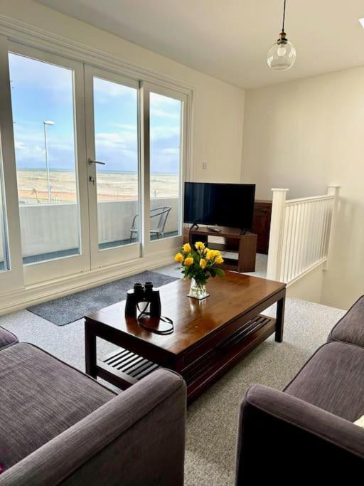 B&B Worthing - House by the Sea, Worthing - Bed and Breakfast Worthing