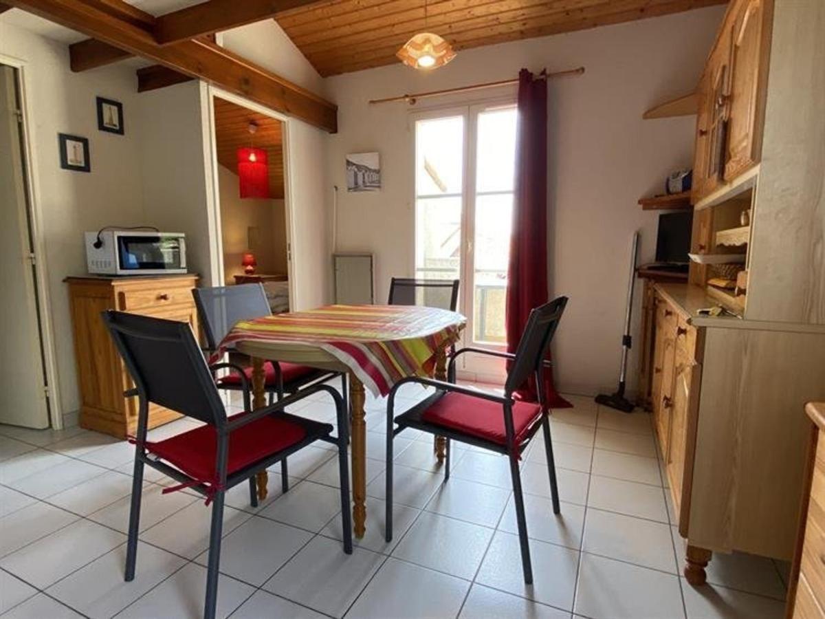 Appartement 2 pièces proche plage à Dolus d'Oléron – 4 couchages, balcon, parking, local vélo - FR-1-246A-151 - B&B