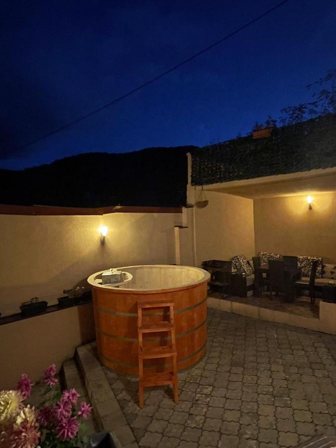 Londof Villa with panoramic view - B&B Braşov