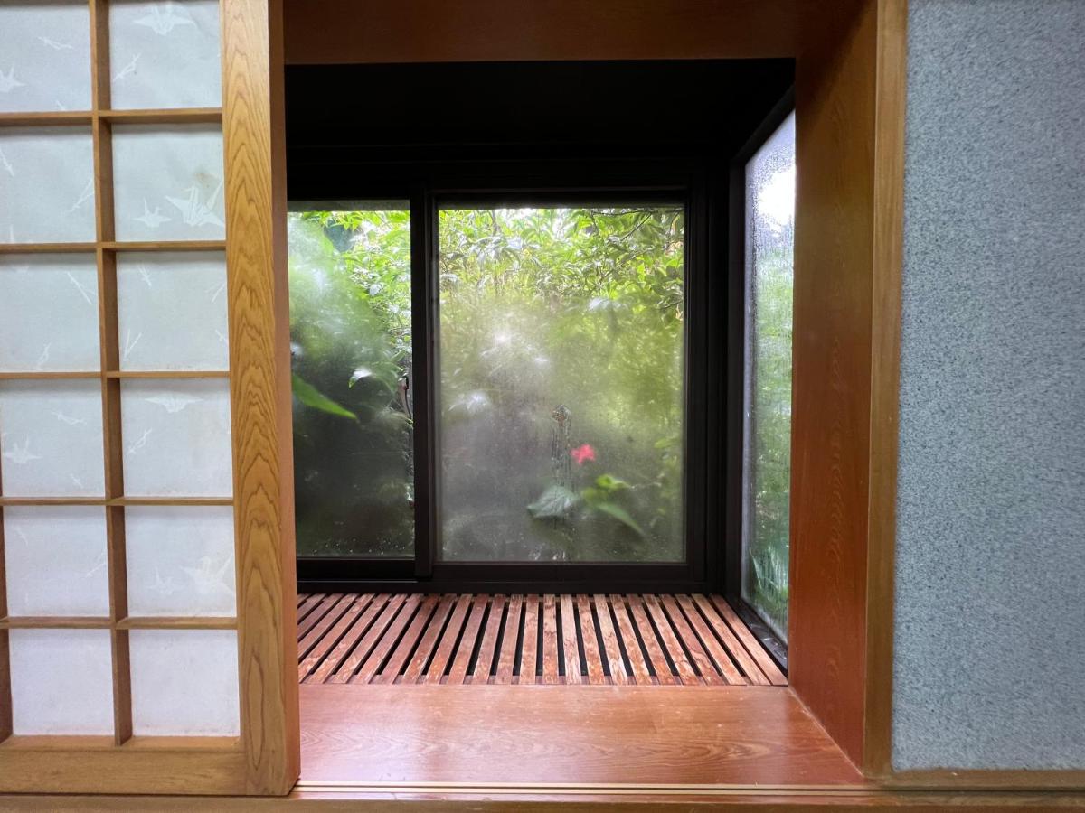 Double Room with Mountain View and Bath
