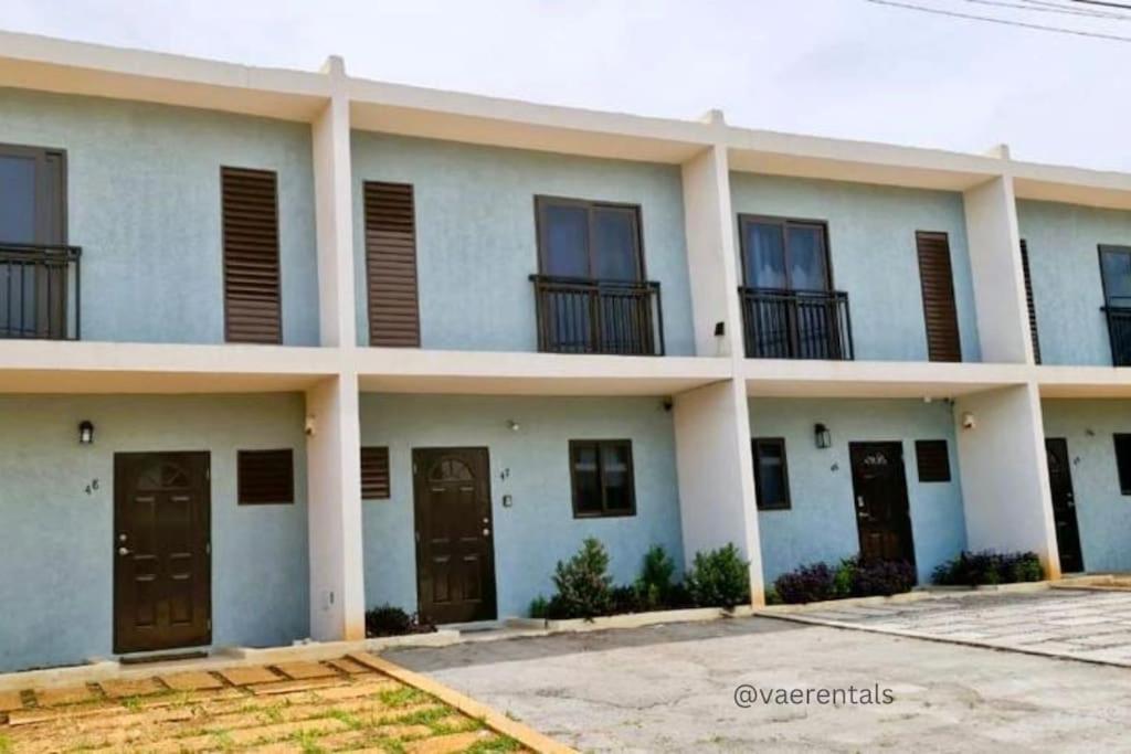 VaeTropicalParadise Free Beach & Pool Access - B&B