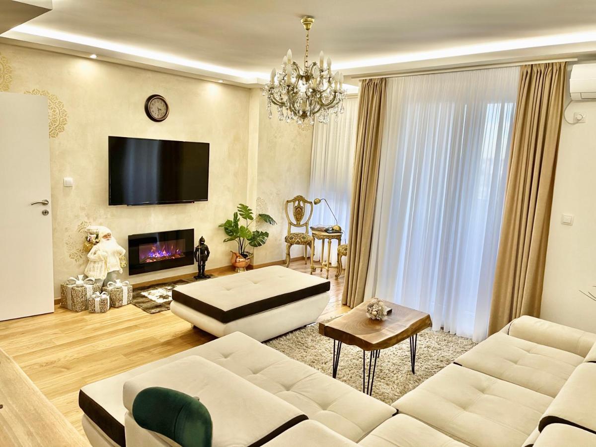 B&B Stanovo - Plaza extra lux apartman garage free - Bed and Breakfast Stanovo