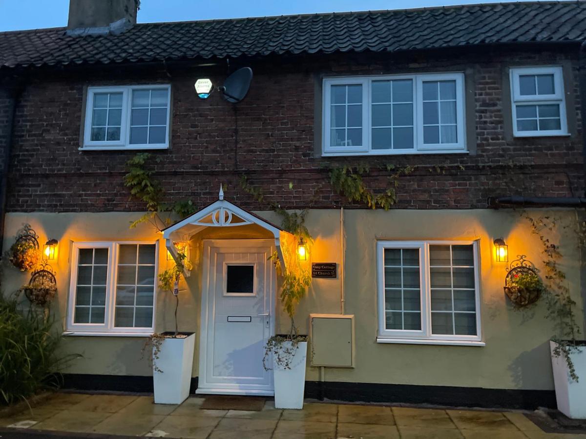 B&B Bawtry - Cosy Cottage - Church St, Bawtry - Entire Cottage - Bed and Breakfast Bawtry