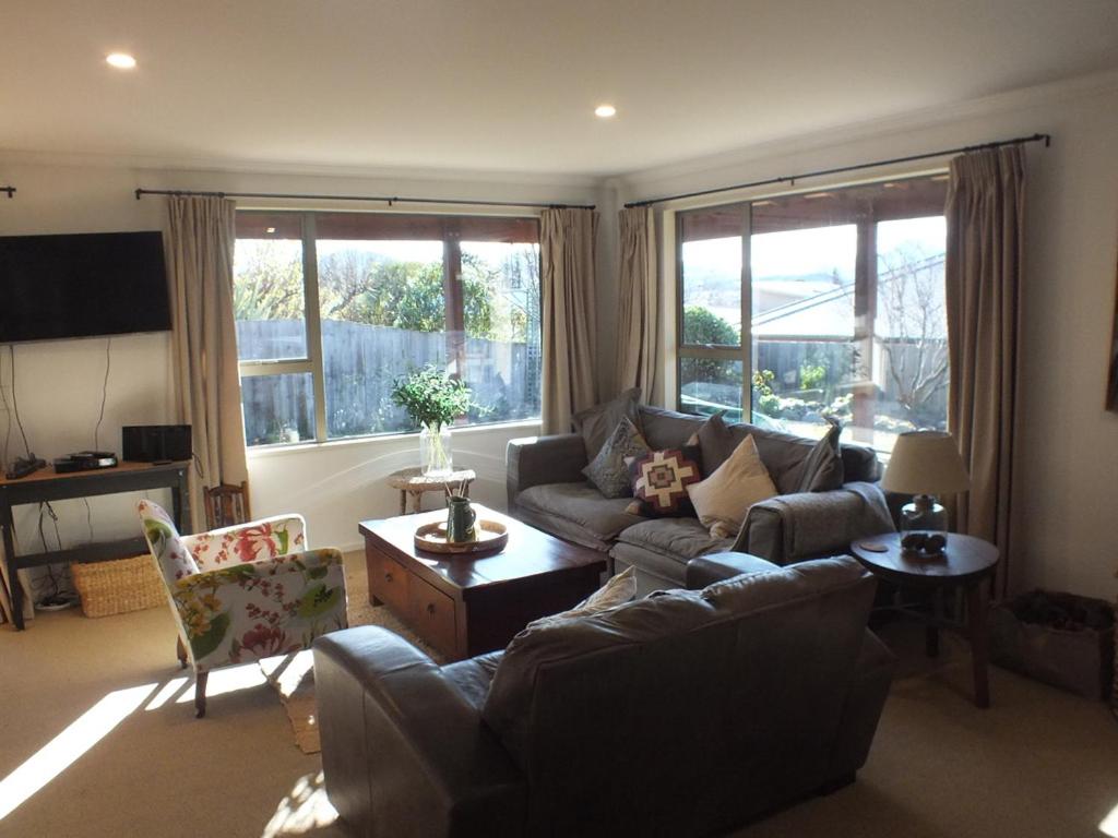 B&B Wanaka - Home in Meadowstone - Bed and Breakfast Wanaka