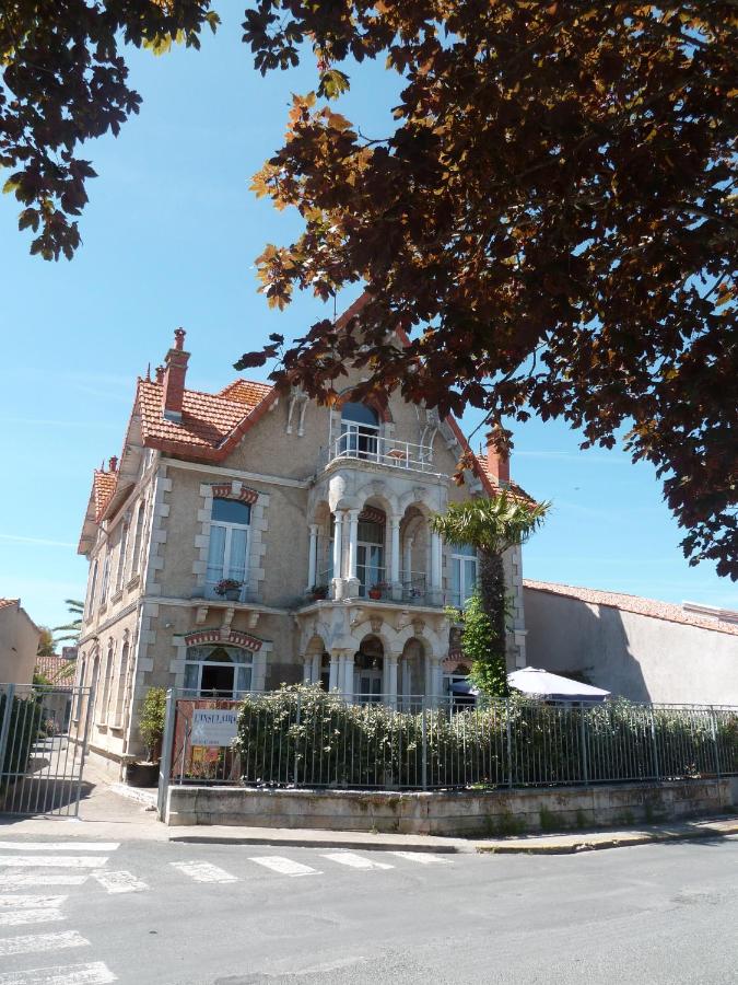 Chambres d'Hôtes L'Insulaire - Ferienwohnung