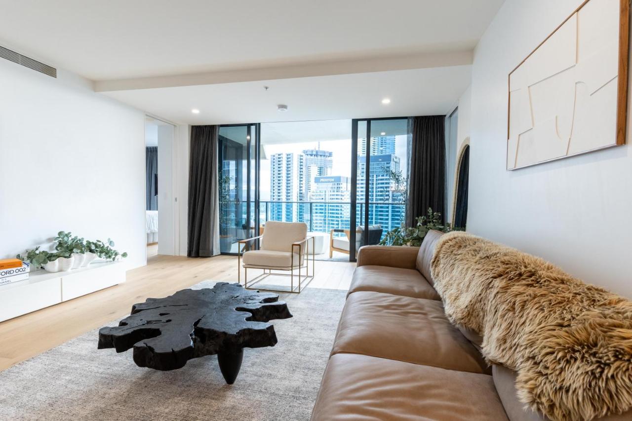 B&B Gold Coast - Luxury Oracle Tower 1 Apartment 2Bed 2Bath 1 Car - Bed and Breakfast Gold Coast