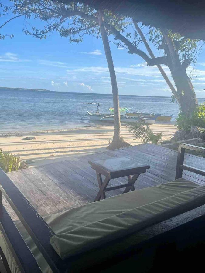 Angelito's Beach House Siargao - Chambres d’hôtes