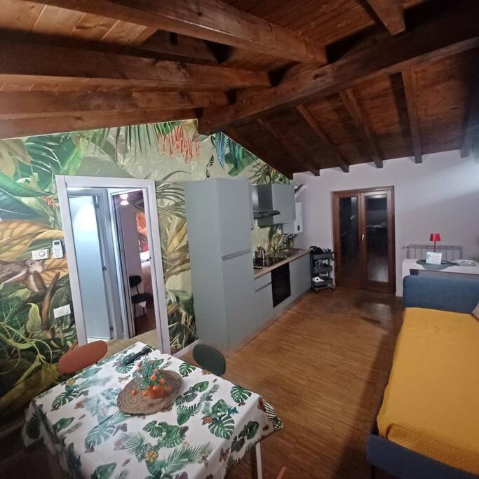 D e c a d e n c e -Wine calling! - B&B Rovato
