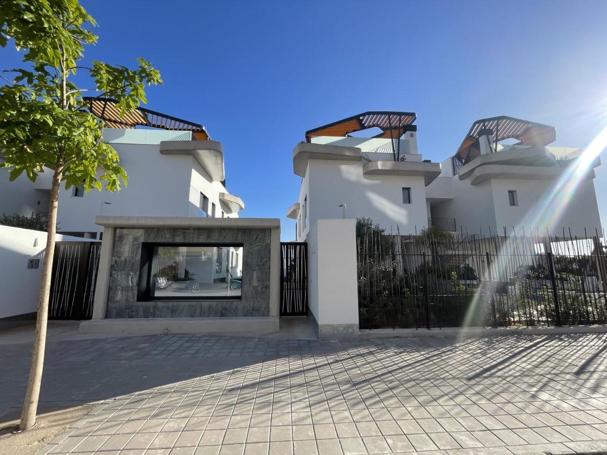 Luxury Sea View Penthouse by United Renters - B&B