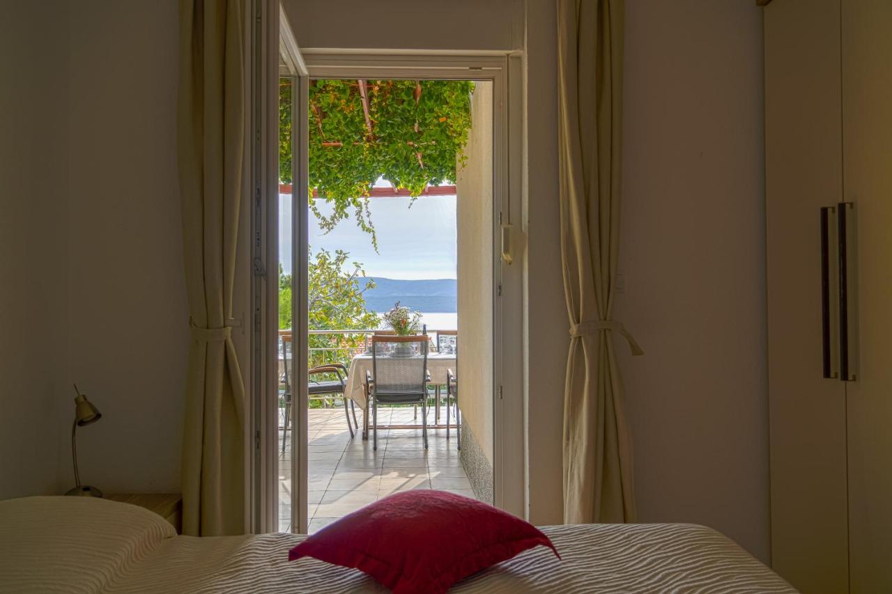 Appartement 3 Chambres avec Terrasse et Vue sur la Mer