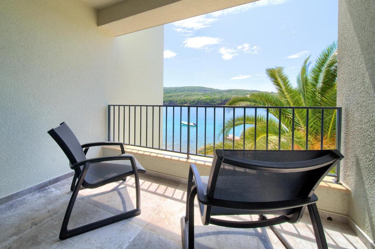 Deluxe Suite with Sea View