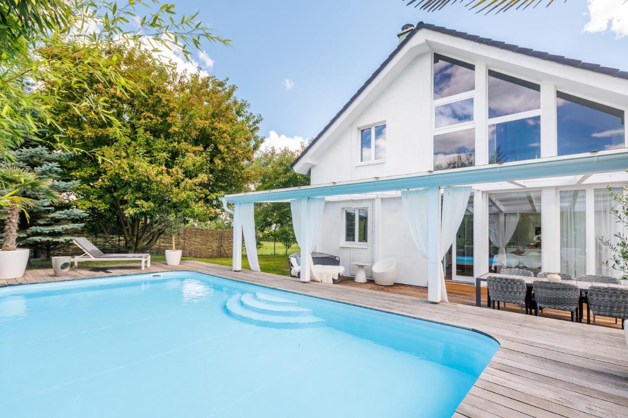 5 rooms villa with pool and fireplace - B&B